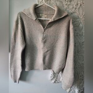 SOLD Knit quarter zip